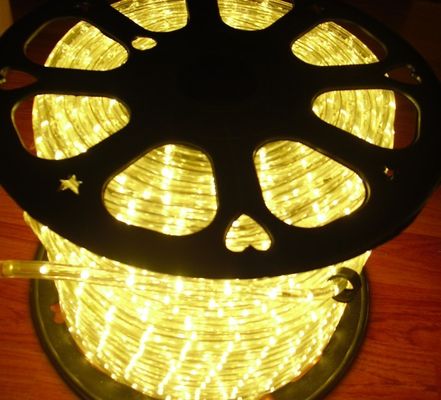 丸い2本のワイヤー 黄色いロープ LED クリスマスデコレーションロープライト
