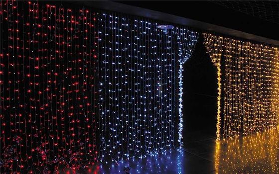 ホットセール 新しいデザイン 24 クリスマスカーテン 屋外のための飾り付けライト