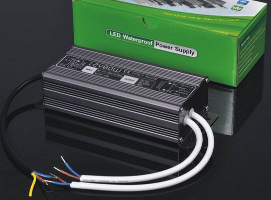 LEDドライバー 防水 IP67 12v 80w LED電源 販売のための LED ネオントランスフォーマー